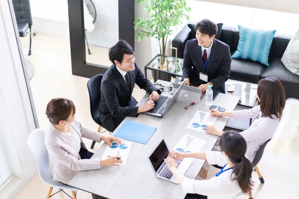 大手企業の職場環境は?就職するメリットとデメリット