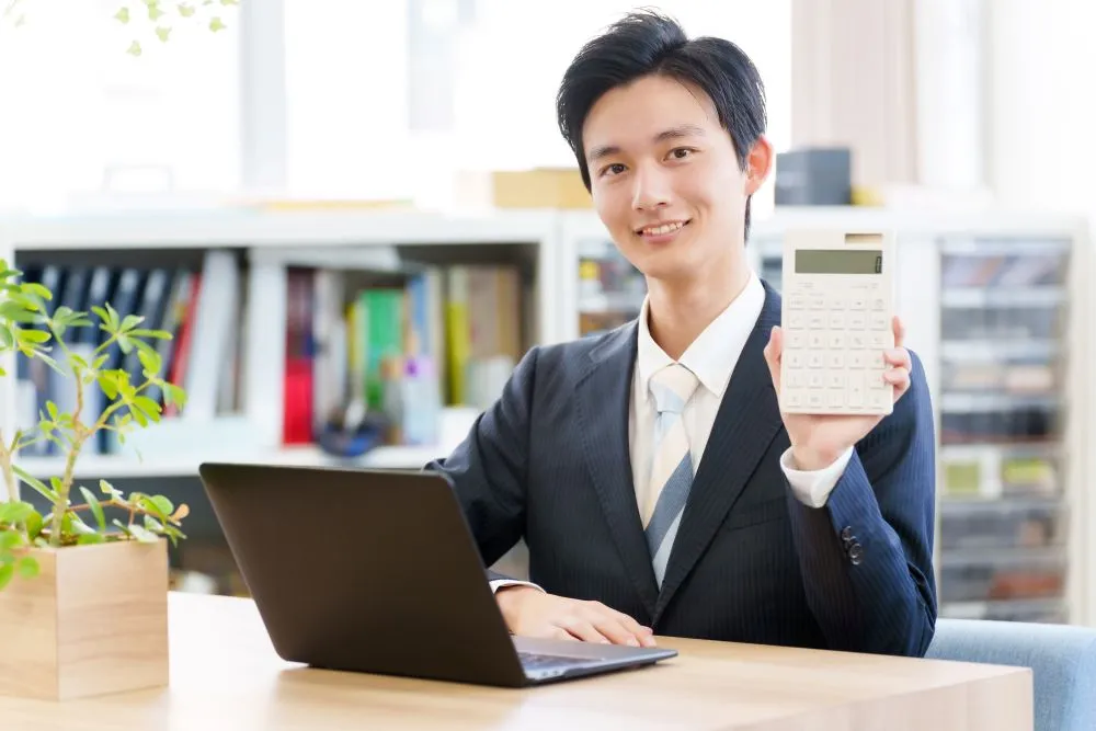 新卒の初任給はいくら？平均額や手取り額・いつ支払われるかを解説