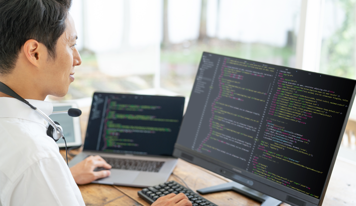 実際の仕事が見えてくる!職種解説|IT系の仕事