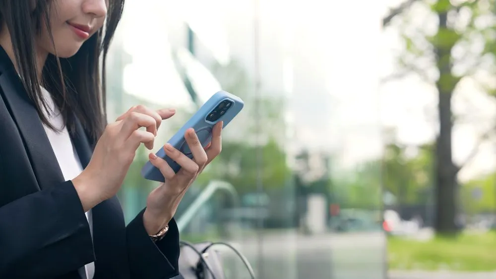 内定承諾後に辞退できる?いつまで?リスクや断り方のマナー・例文を解説